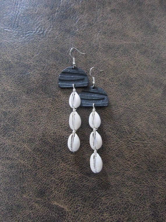 Long cowrie shell and black unique modern dangle earrings
