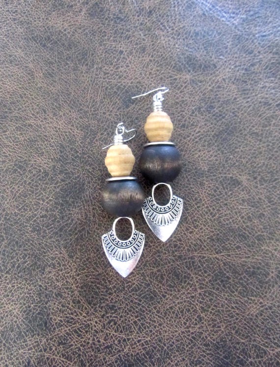 Unique wooden earrings 2