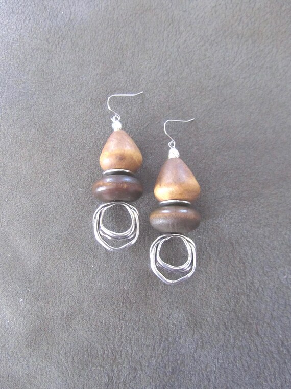 Chunky brown wooden and hammered silver earrings