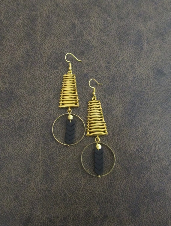 Brass ethnic earrings, chandelier earrings, statement earrings, chunky bold earrings, etched metal earrings, black arrow earrings, modern