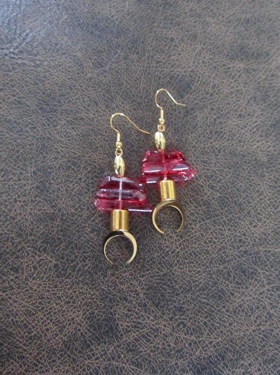 Raw quartz crystal earrings red and gold