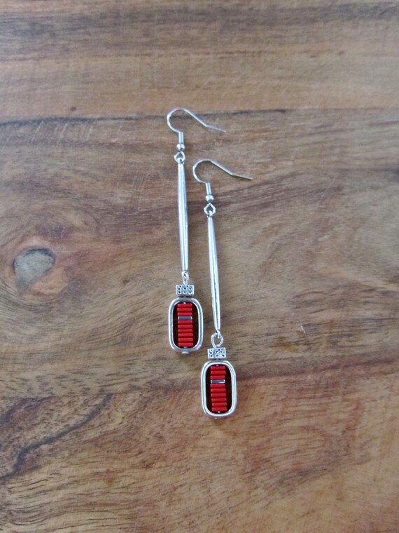 Simple red and silver long silver earrings 2