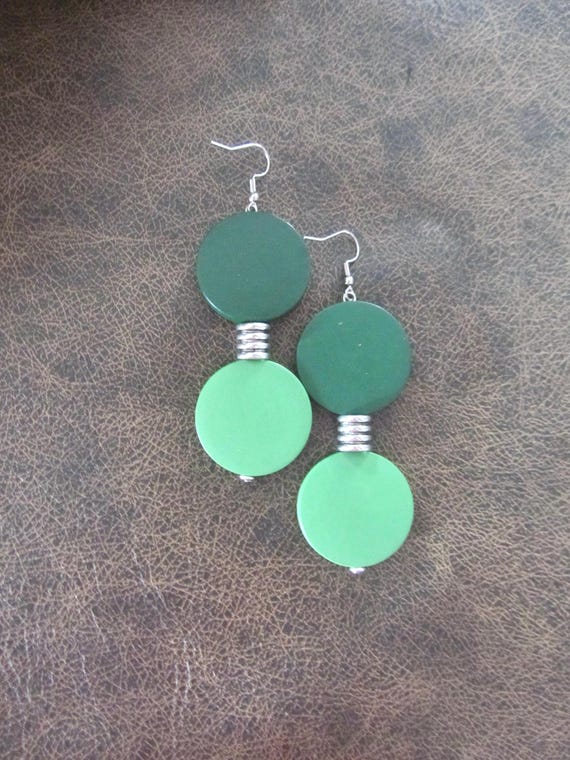 Mid century bold wooden earrings, green 5
