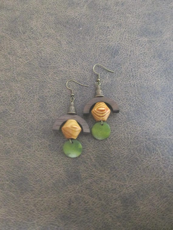 Geometric wooden earrings green