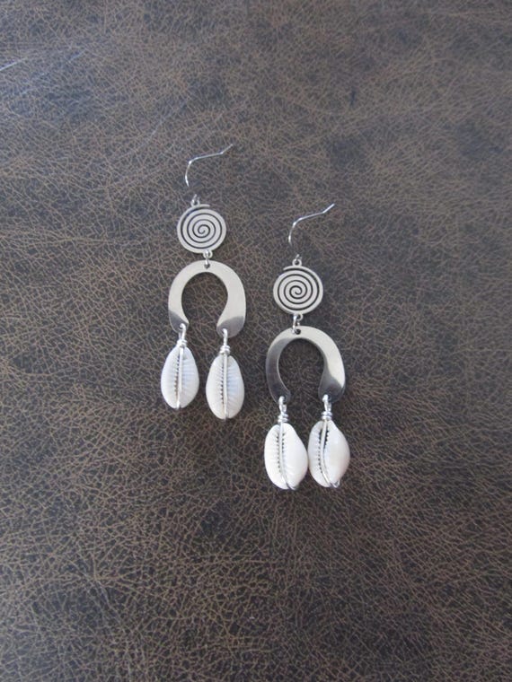 Unique silver cowrie shell earrings 200