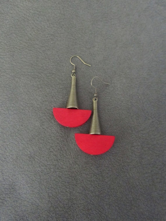 Wood and bronze tribal dangle earrings, red Afrocentric African earrings, geometric earrings, mid century modern earrings, bold