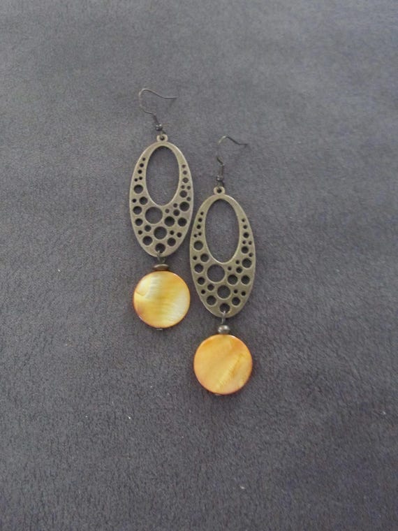 Brown mother of pearl shell and antique bronze earrings 3