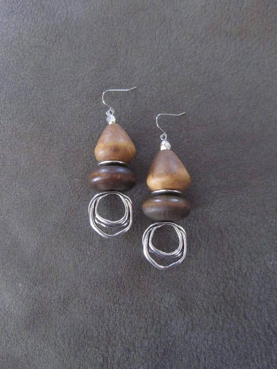 Chunky brown wooden and hammered silver earrings
