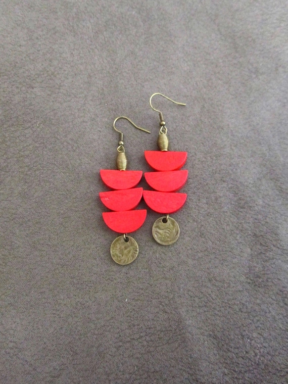 Red Wooden Pagoda Earrings: Afrocentric Bronze Statement