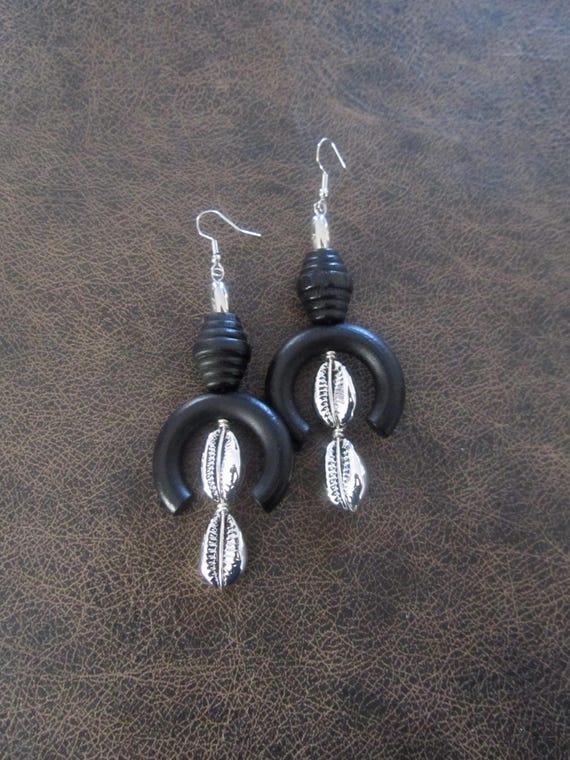 Cowrie shell Afrocentric futuristic dangle earrings