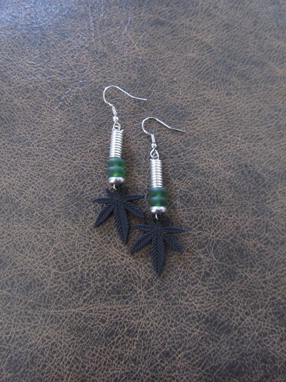 Hemp leaf earrings, marijuana earrings, black earrings, rustic boho earrings, bohemian earrings, unique earrings, Mary Jane, cannabis