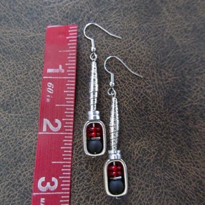Black and red dangle earrings, artisan ethnic earrings, simple chic image 2