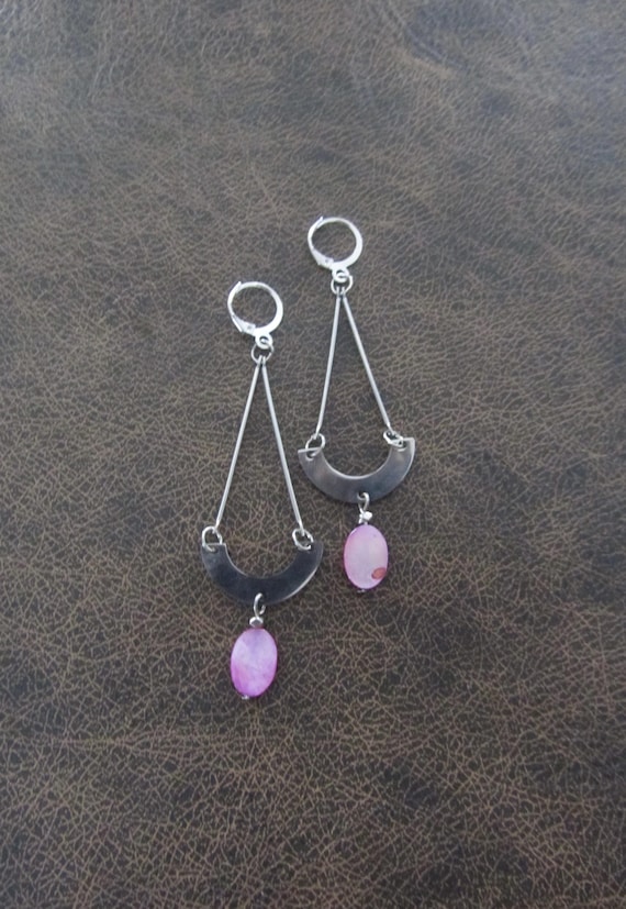 Pink mother of pearl shell and silver earrings 2