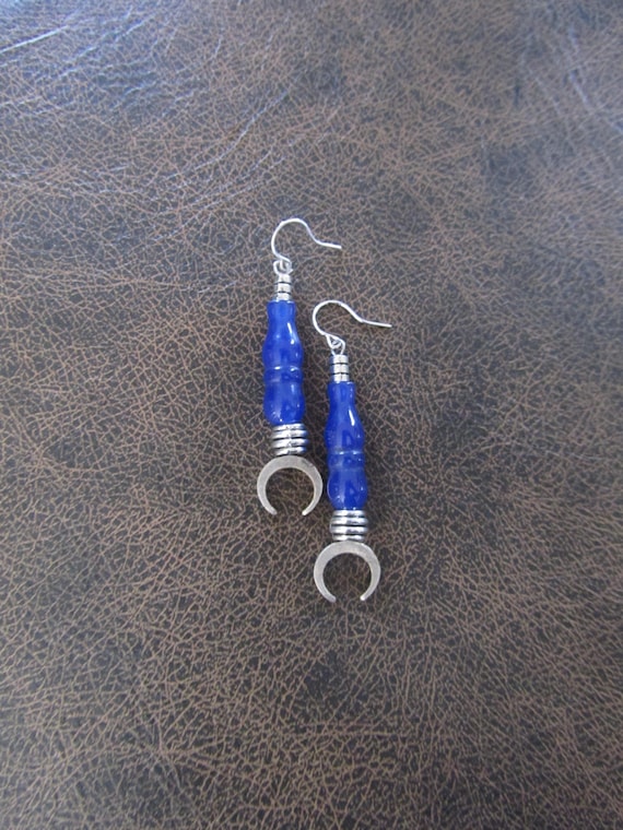 Carved gemstone and silver earrings, blue
