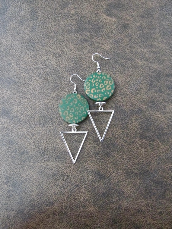 Green leopard print wooden earrings, silver