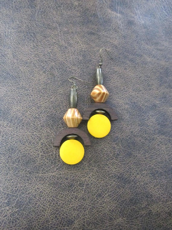 Carved Wooden Earrings: Brown Ethnic Tribal Boho Style