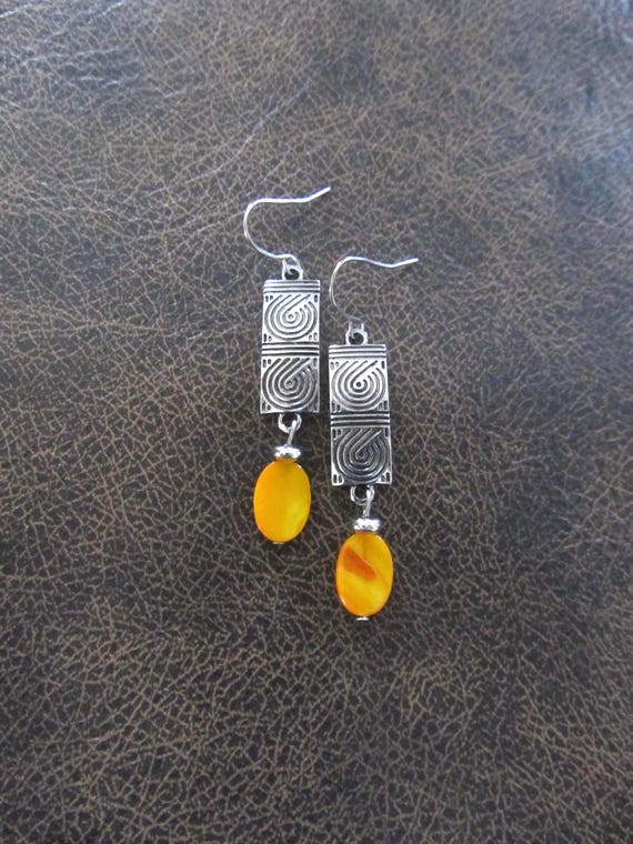 Orange mother of pearl and silver earrings