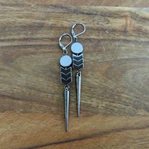 Simple gray gunmetal spike earrings 2