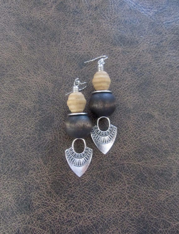 Unique wooden earrings 2