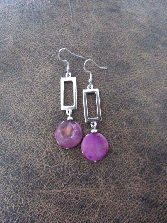 Pink mother of pearl and silver earrings