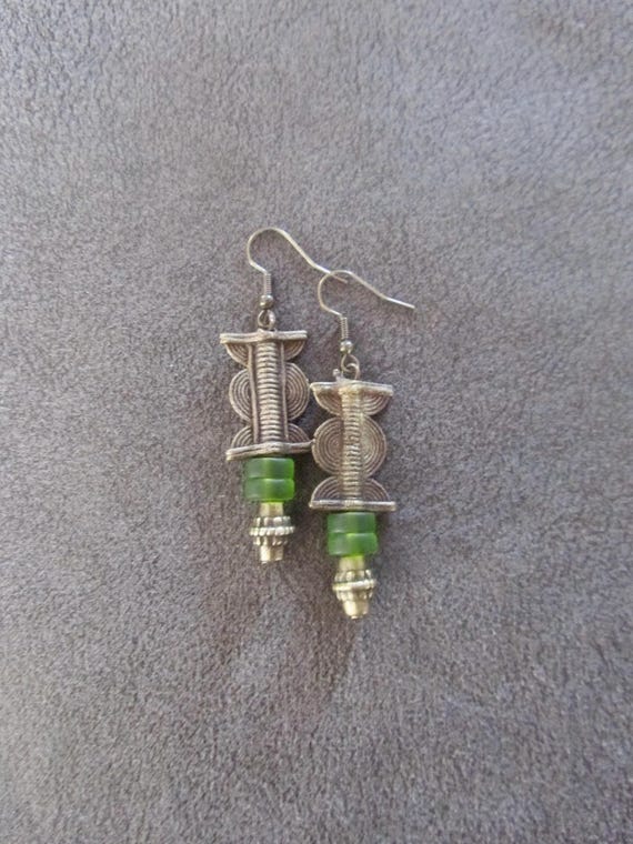 Bronze baule and green frosted glass earrings