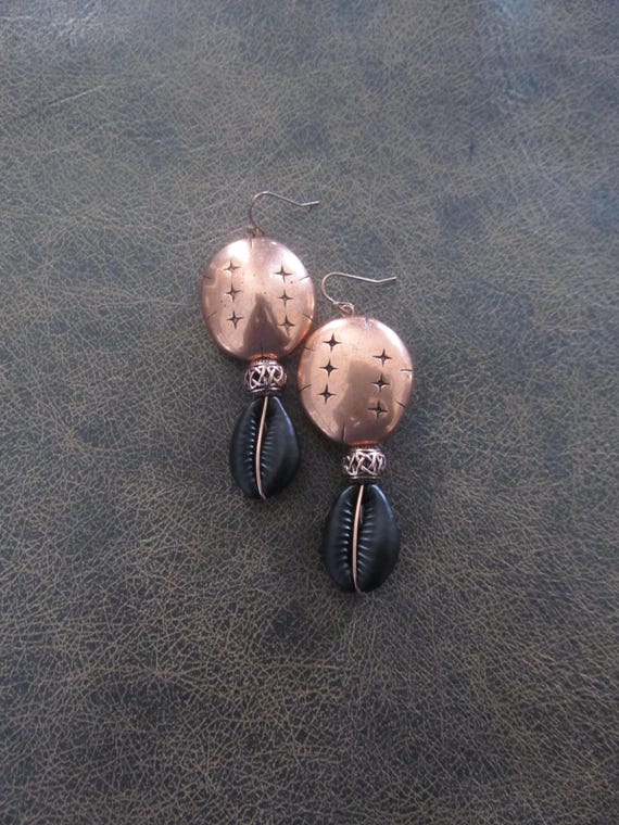 Mid century modern copper cowrie shell earrings black