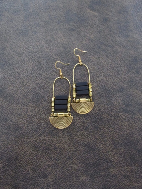 Chandelier earrings Afrocentric black stone and gold, ethnic statement earrings, chunky bold earrings, modern African earrings
