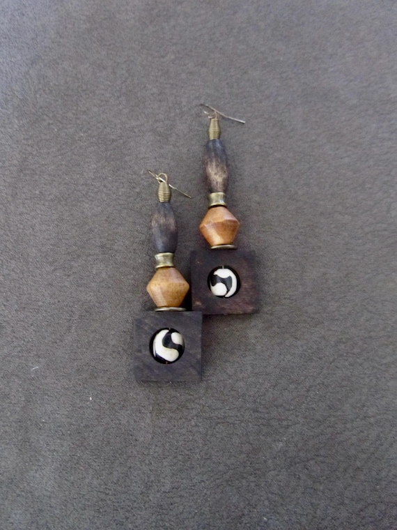 Chunky wooden geometric earrings 88