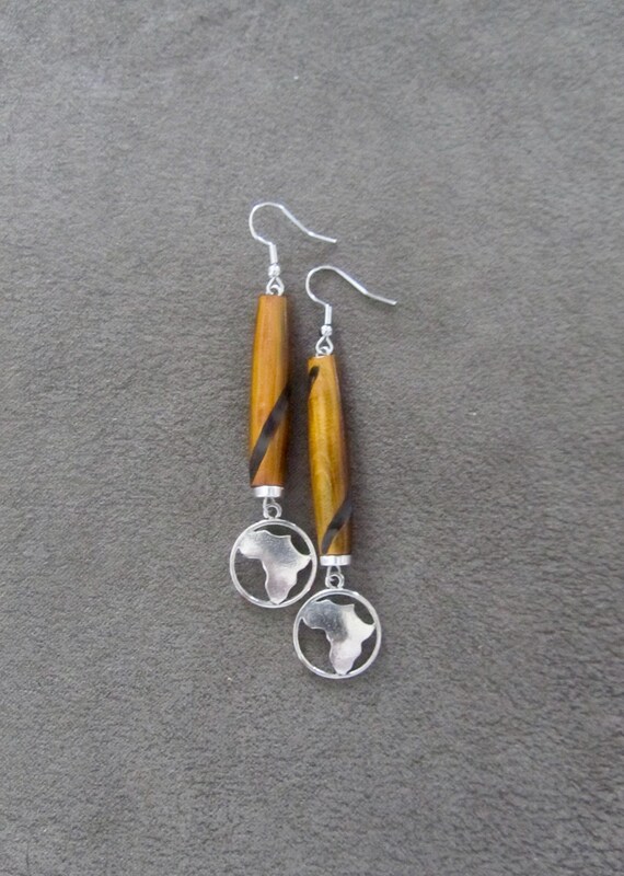 Carved bone and silver Africa  earrings 33