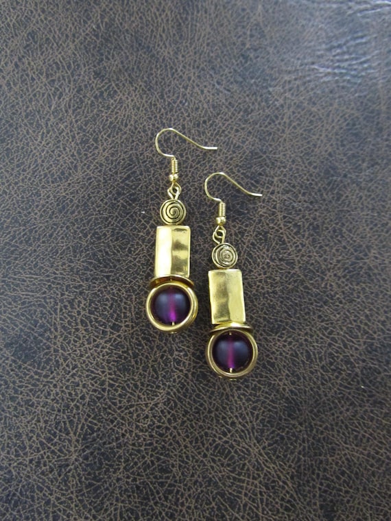 Hammered gold and purple frosted glass earrings