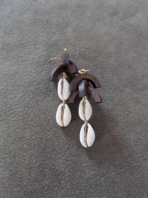 Eclectic wooden and cowrie shell earrings