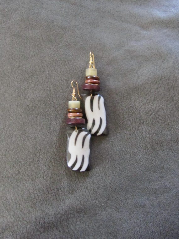 Afrocentric African earrings carved bone earrings 88