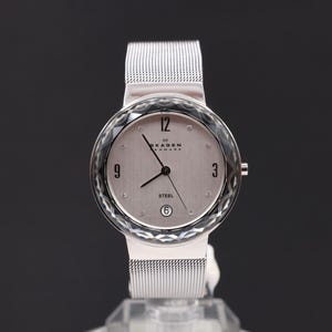 Women&#39;s Quartz Skagen Denmark Diamond Wrist Watch