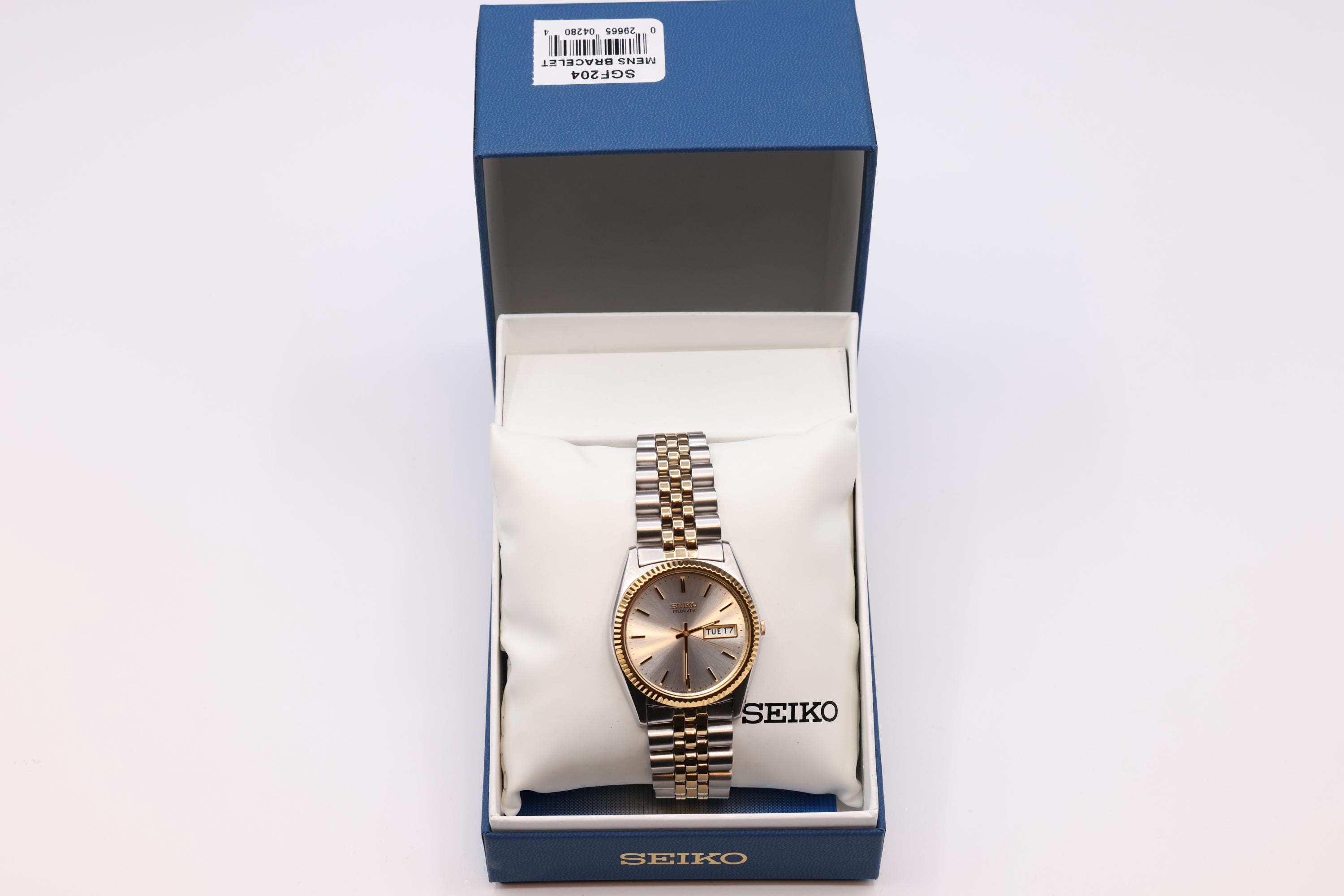 New Vintage Seiko 7N43 8111 Men's Quartz Two Tone Watch