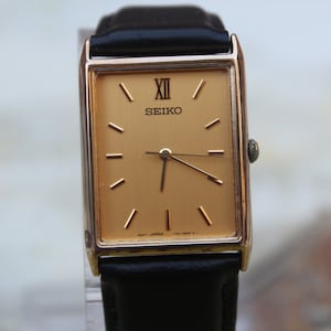 SEIKO セイコー 腕時計 ローマン スクエア 純正ベルト V701-5E10 Beautiful Vintage SEIKO V701 5E10 Unisex Quartz Watch - Etsy