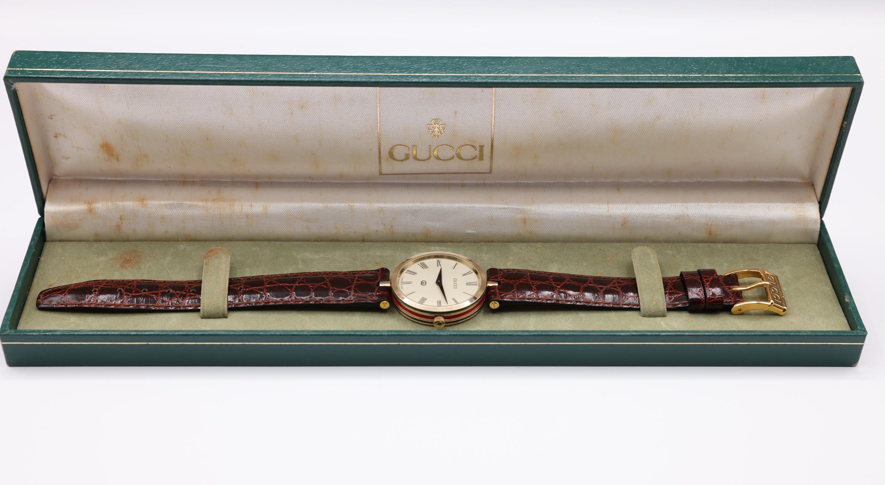 Ladies GUCCI SHELLY LINE watch ??? Gucci Sherry Line Vintage Women main image 2