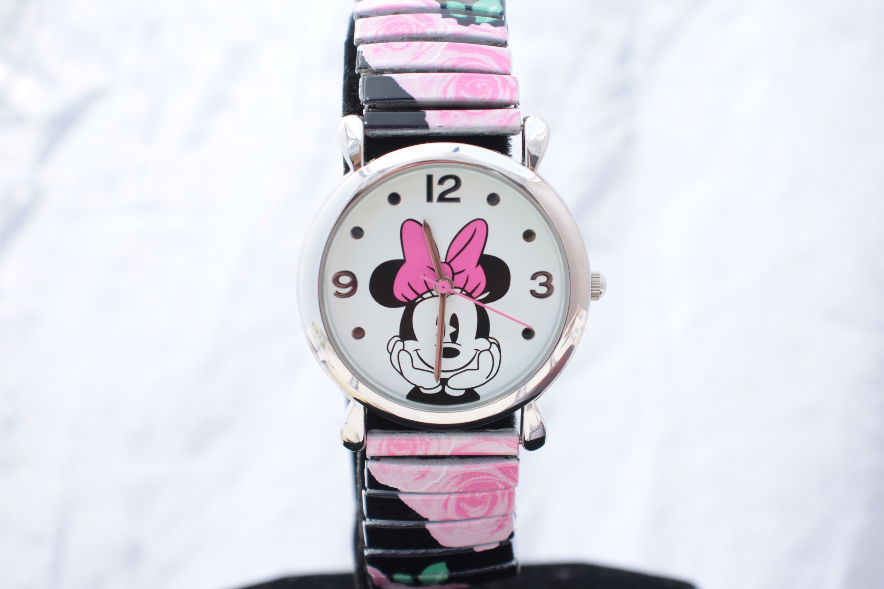 DISNEY SILVER AND PINK MINNIE  MOUSE WATCH Time for Disney TSUYOSA Mickey Mouse and Minnie Mouse, with  main image 2