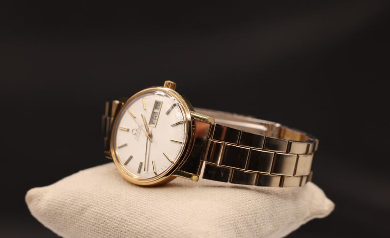 Vintage 1970s Omega Automatic Men's Mechanical Gold Plated Watch Serviced image 6