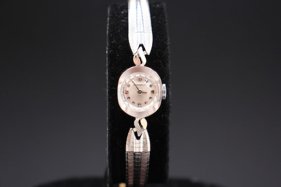 Longines Watch Ladies Manual White Dial Vintage Swiss Made Round 10k White Gold Longines Watch Ladies Manual White Dial Vintage Swiss Made  main image 3