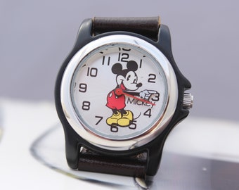 Womens Mickey Mouse Walt Disney Quartz Watch