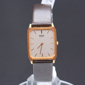 Vintage Seiko 5P30-5D39 Unisex Gold Tone Classic Quartz Watch