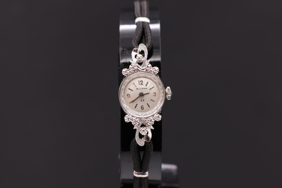 BULOVA 手巻き時計 シルバー 14K 585 Vintage Authentic 14K Gold Diamond Bulova 23 Jewels Women's Wrist