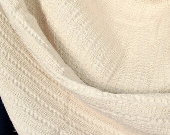 Tissu en coton épais tissé beige, blanc cassé, écru avec motif de pull torsadé, textile thaïlandais texturé, fournitures de couture artisanale PHA65