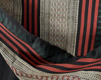 Handwoven Cotton Naga Blanket, Geometric Stripe Throw, Boho Home Decor (65x40 in) EC78