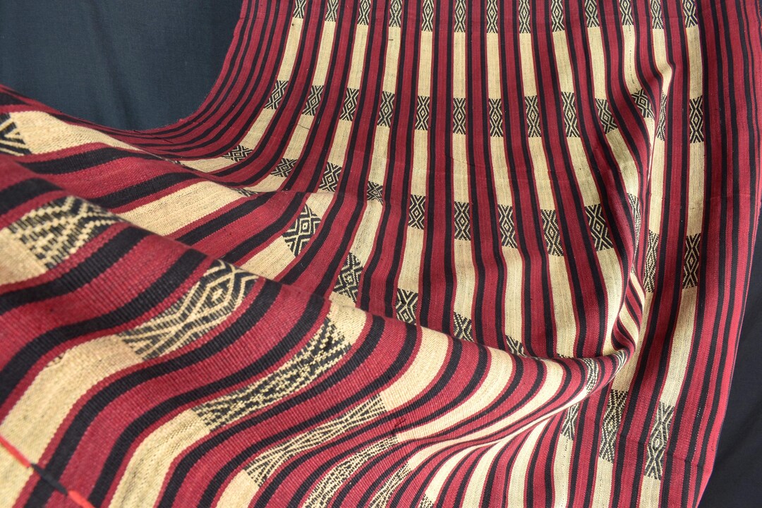ヴィンテージの手織りナガコットンスロー、マルーンストライプ