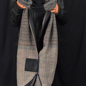 Sac à bandoulière en coton tribal tissé à la main, fourre-tout ethnique à bandoulière, sac à main de la tribu Kachin cousu main, textile minoritaire Ghost Home 5