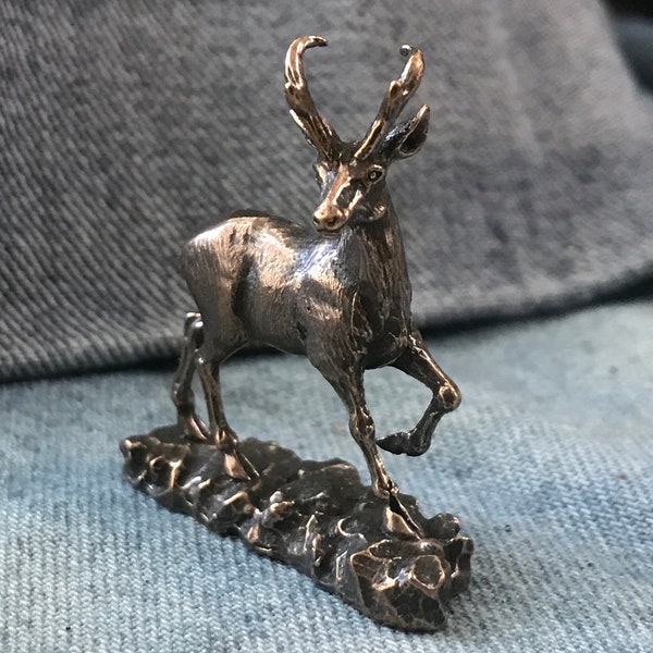 Bronze Antelope / Pronghorn Statue - Miniature