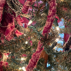 Prim Candy Canes