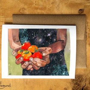 Carte de voeux de collage technique mixte d'une main tenant des tomates, du jardinage, de l'agriculture - Intérieur vierge