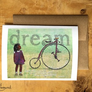 Carte de voeux représentant un collage en papier d'un enfant regardant une bicyclette à l'ancienne avec un rêve et une citation de Tubman - Inspiration - Vierge à l'intérieur